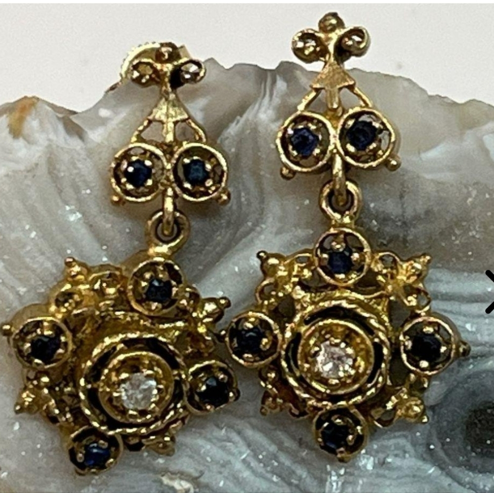 Elegant 20k Gold Sapphire & Diamond Earrings